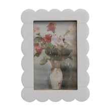  Scalloped Photo Frame, White