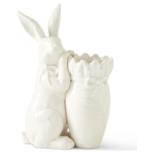  Carrot Vase with Rabbit